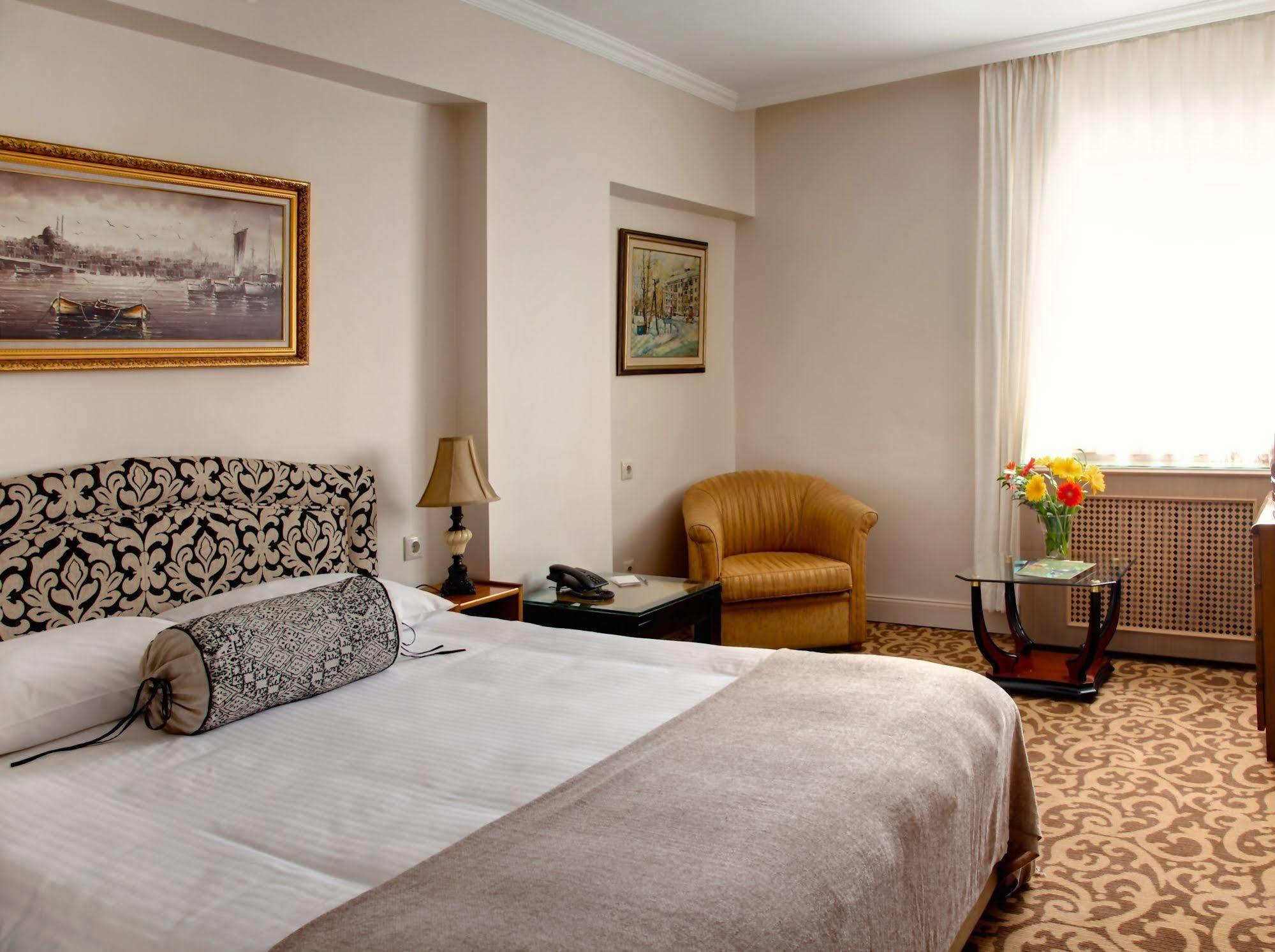 Hotel Mithat Ankara Exterior photo